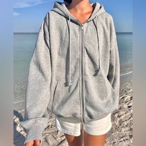 Brandy Melville Zipup